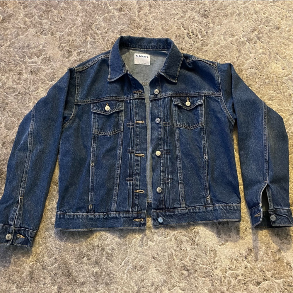 Old Navy Classic Jean jacket for women size L dark wash color 4 pockets EUC
